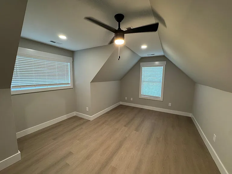 Bonus room