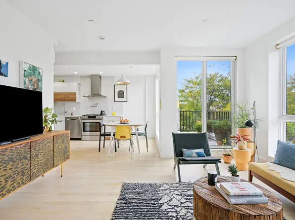 290 Powers Street image 4 of 15