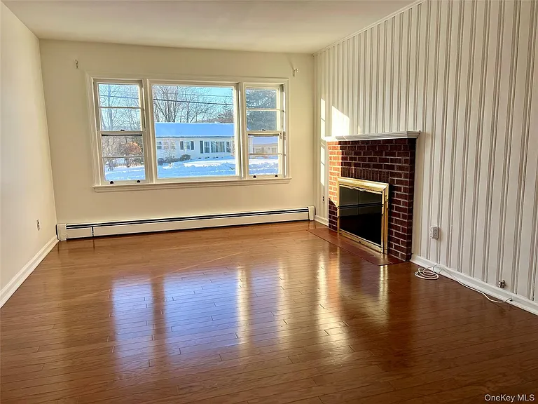 34 Cross St — Photo 12