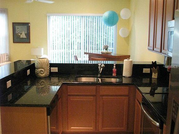 4th image of 48 Canterbury Bell Dr