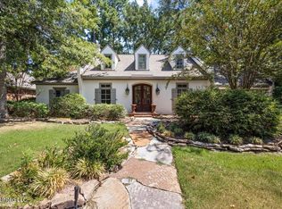 5319 Carolwood Dr, Jackson, MS 39211