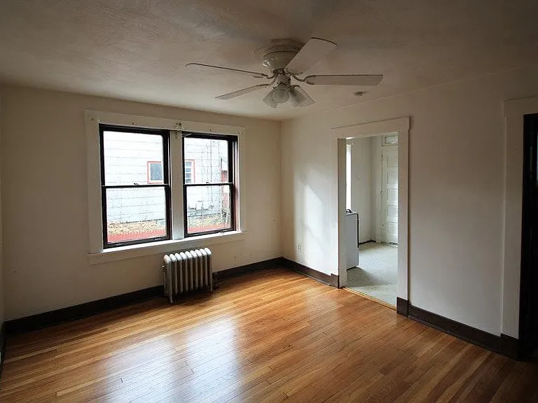 709 Pitt St #1L — Photo 7
