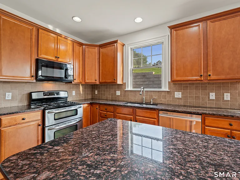 5 Rolling Hills Dr — Photo 24
