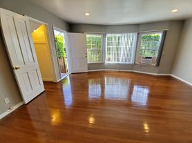 5167 W Olympic Blvd, Los Angeles, CA