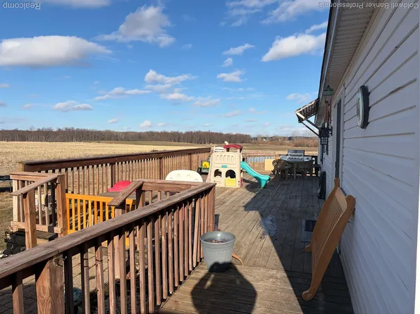 1313 E Murphy Lake Rd, Mayville, MI 48744