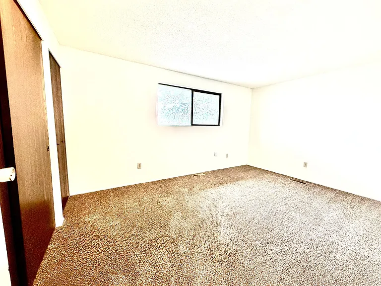 1211 W Ivy Ave — Photo 22