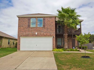 5211 N Hearsey Dr, Austin, TX, 78744