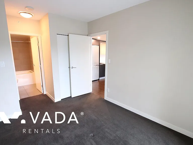 1919 Wylie St #307 — Photo 8