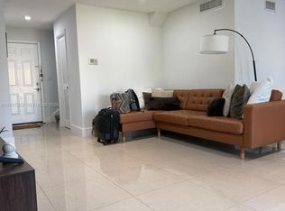 17911 NW 68th Ave APT M208, Miami Gardens, FL 33015