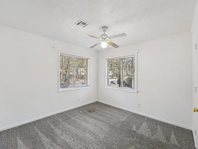 4902 Valley Dale Ct SW #A — Photo 16