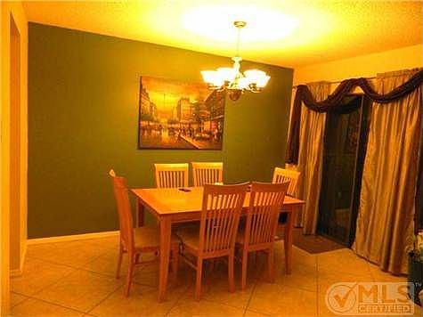 4th image of 674 El Parque Dr