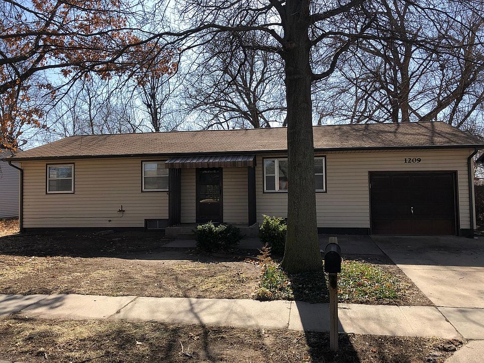 1st image of 1209 E 25th Ave