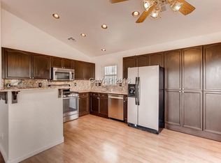 8406 Diamond Dust Dr, Las Vegas, NV 89147