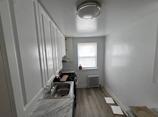 61-49 223rd Pl #B, Oakland Gardens, NY 11364
