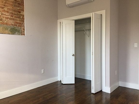 4th image of 493 Macon St APT 3