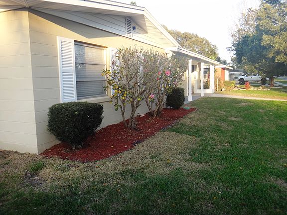 2nd image of 329 Krueger St