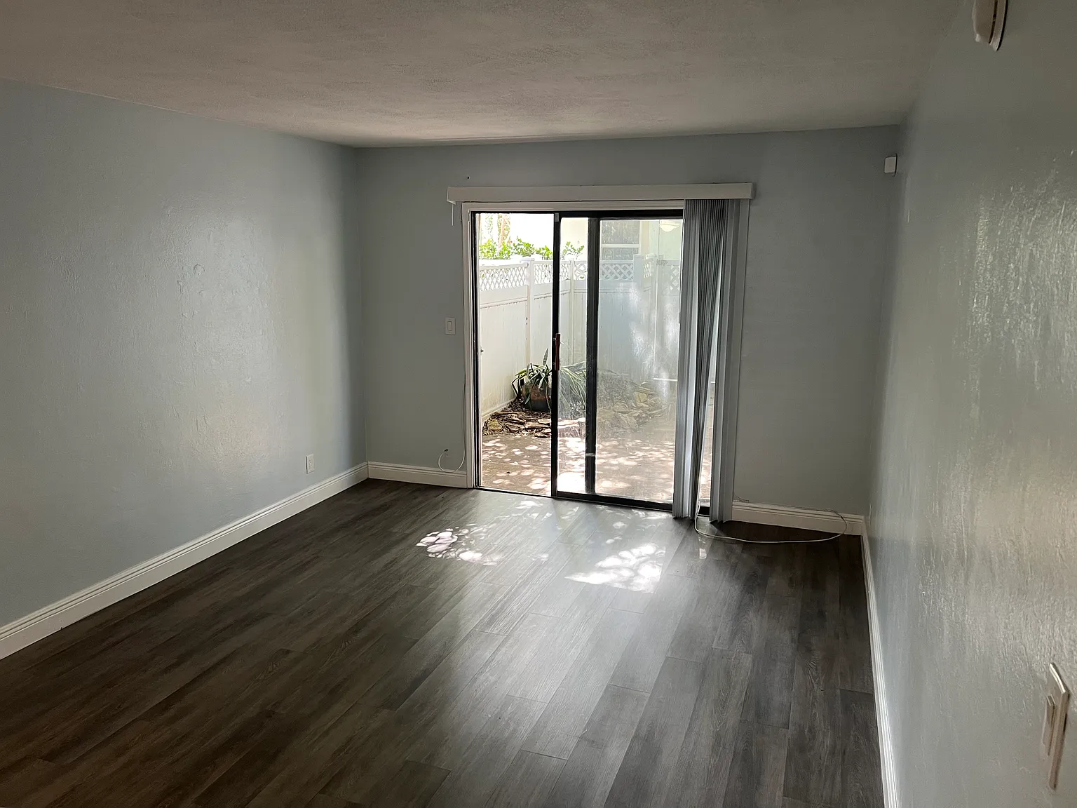 1115 SW 2nd Ct — Photo 3