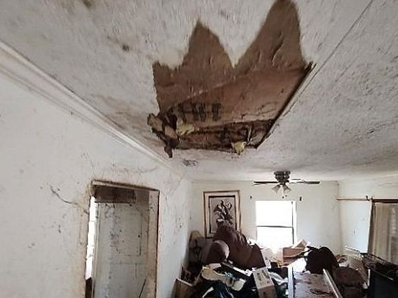 5th image of 2418 2nd Ct SE