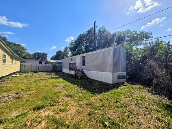 12207 Lynda Dr, Houston, TX 77038