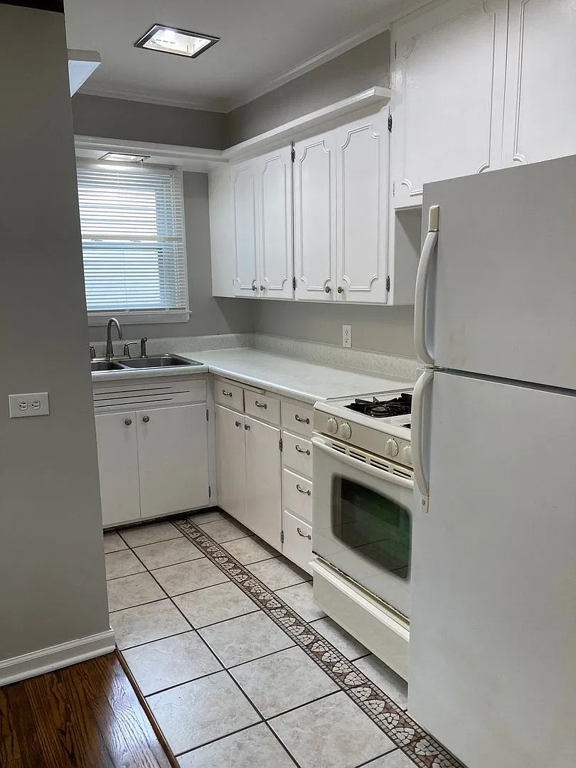 SW Topeka home for rent — Photo 1