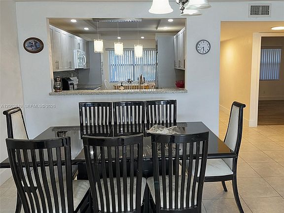 5th image of 2901 N Nob Hill Rd APT 107
