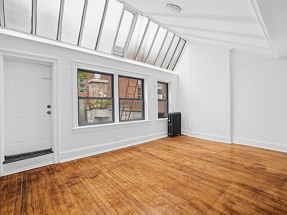 2nd image of 213 W 13th St APT 5C