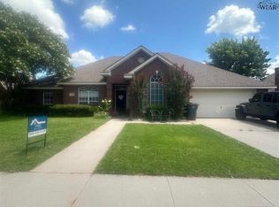 3028 Whitehall Ln, Wichita Falls, TX 76309