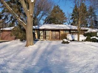 538 Bunning Dr, Downers Grove, IL 60516