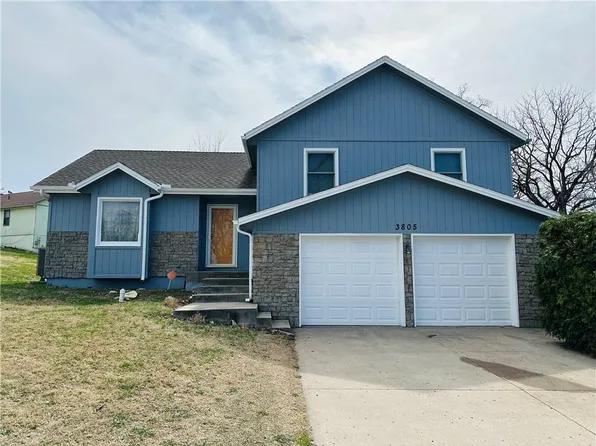 3805 Bernard Powell Dr, Kansas City, MO 64127