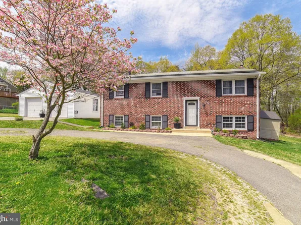 8202 Bellefonte Ln, Clinton, MD 20735