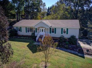 7079 Bridgewood Rd, Clemmons, NC 27012