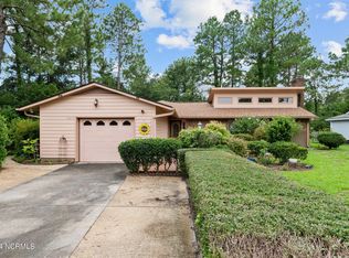 6217 Gondolier Dr, New Bern, NC 28560
