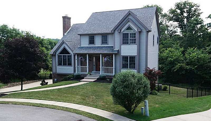 1st image of 405 Barrett Ct
