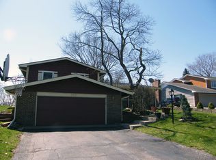 363 High Rd, Cary, IL 60013