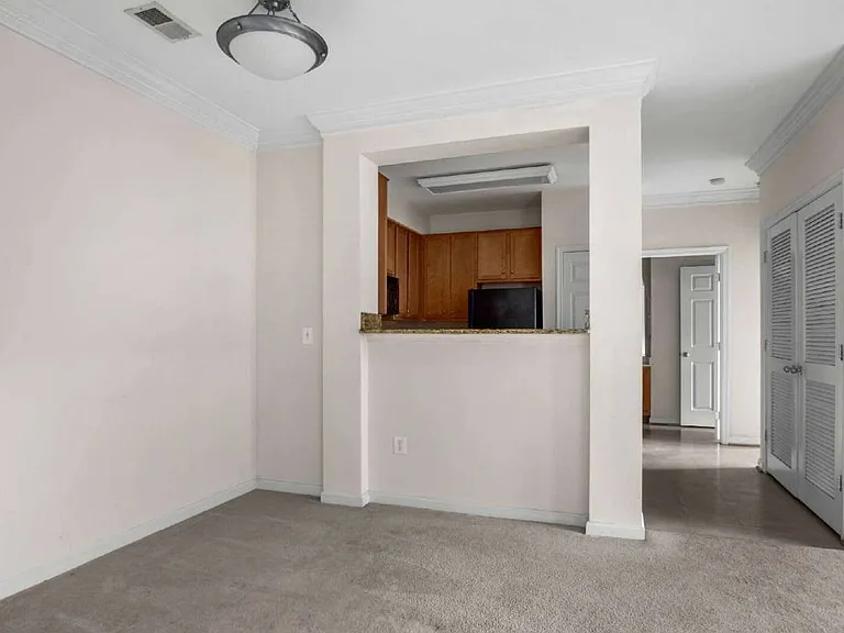 4850 Eisenhower Ave #407 — Photo 8