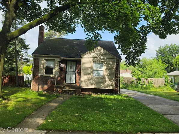 1172 Blackstone St, Inkster, MI 48141