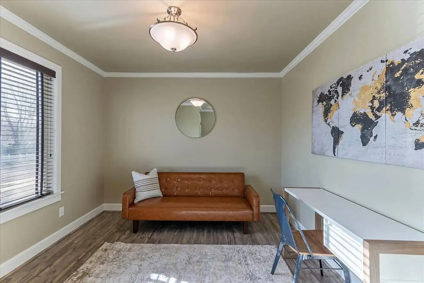 5 bed, 2500 sqft, $5,000 — Photo 4