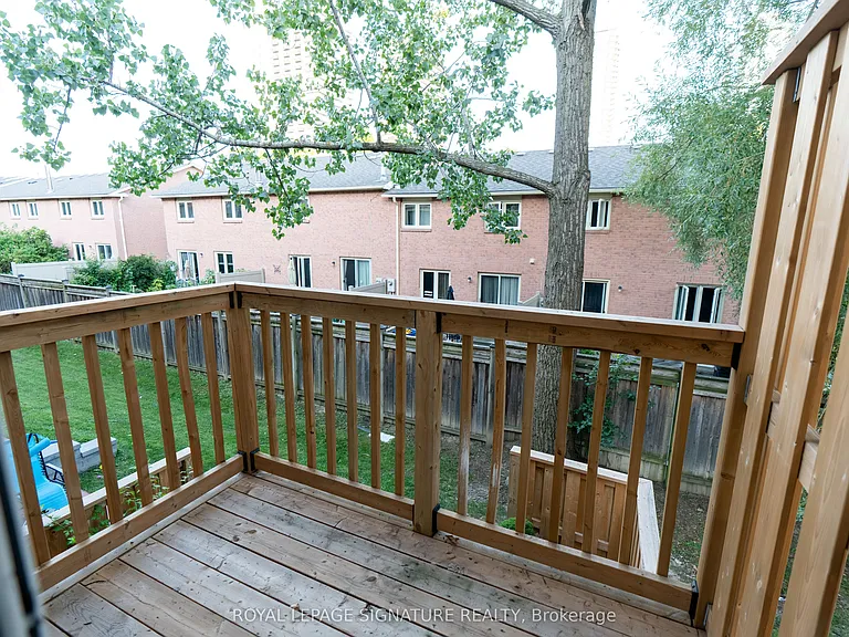 50 Strathaven Dr #28 — Photo 14