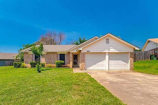 1st image of 3609 Palomino Dr