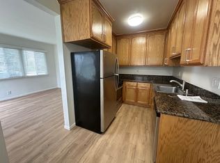4032 Manhattan Beach Blvd, Lawndale, CA 90260