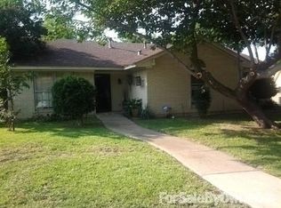 2707 N Cypress Cir, Plano, TX 75075