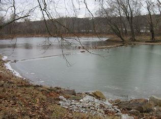 Shaw Mi Del Eca Vlg, Caldwell, WV 24925