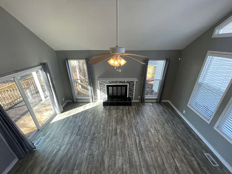 5713 Waterwood Dr — Photo 4