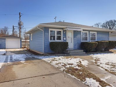 8415 14th AVENUE, Kenosha, WI, 53143