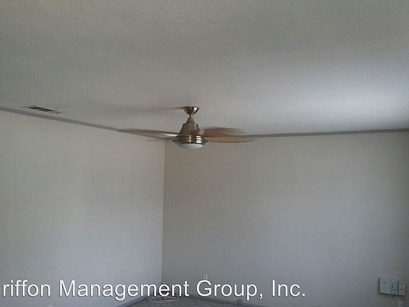 3rd image of 1733 Pueblo Dr