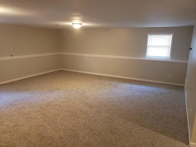 2312 N White Oak Rd — Photo 13