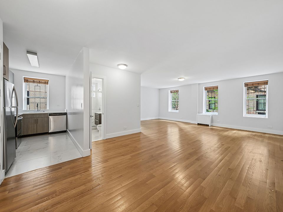 1st image of 930 Ogden Ave APT 11