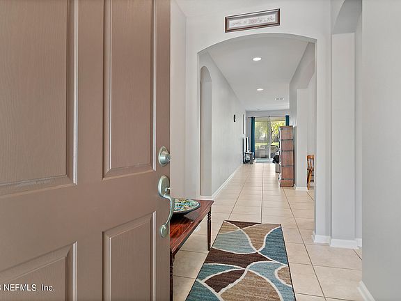 5th image of 235 PINE ARBOR Circle