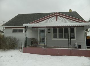151 E Melcourt Dr, Buffalo, NY 14225