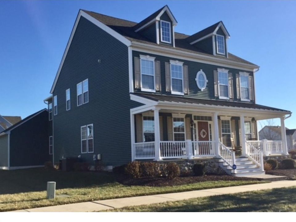 1st image of 212 Wickerberry Dr